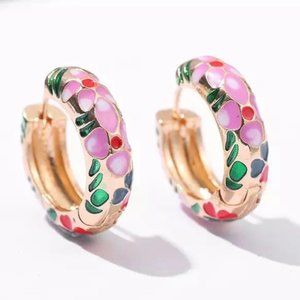 THICK FLORAL GOLDEN ROMANTIC CIRCLE HOOP EARRING SET